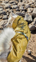 Bild in Galerie-Betrachter laden, Hurtta Regenmantel Mudventure Coat ECO