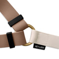 Bild in Galerie-Betrachter laden, Hey Lana Outdoor Geschirr – zweifarbig, flexibel & wetterfest - Mocca Mousse/Beige