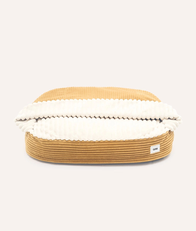 CAFIDE Hundebett „Maso“ mit Kapuze – Chenille & Cord, waschbar, nachhaltig