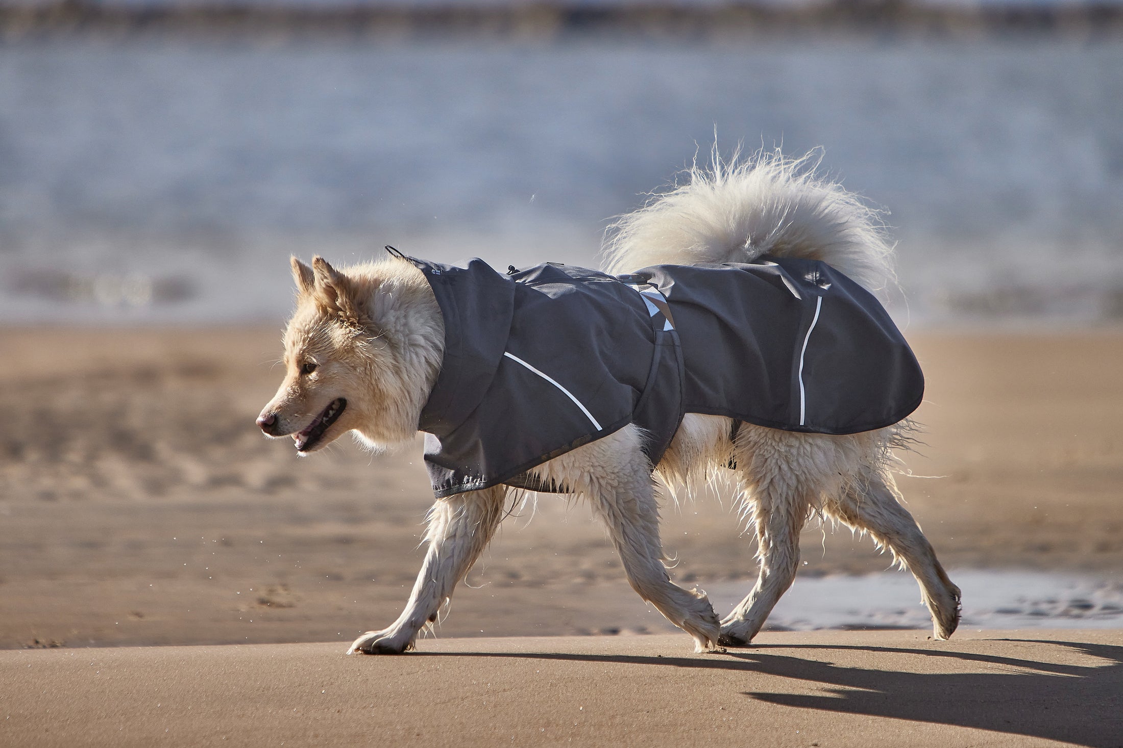 Hurtta Regenmantel Mudventure Coat ECO