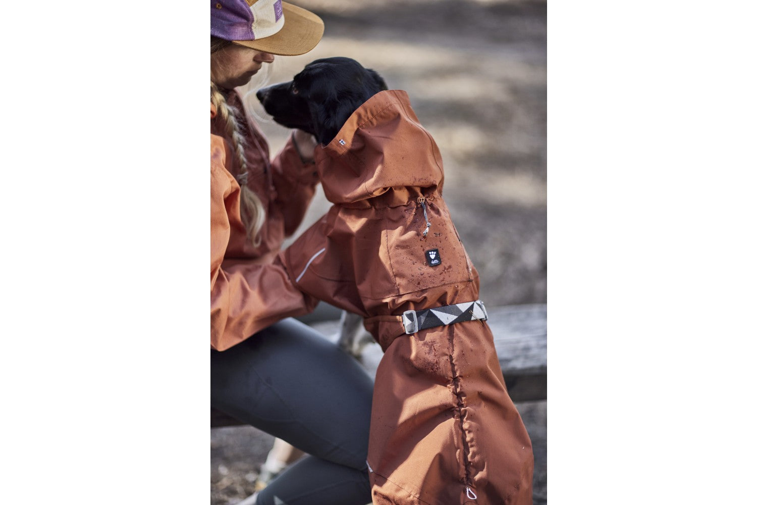 Hurtta Regenmantel Mudventure Coat ECO