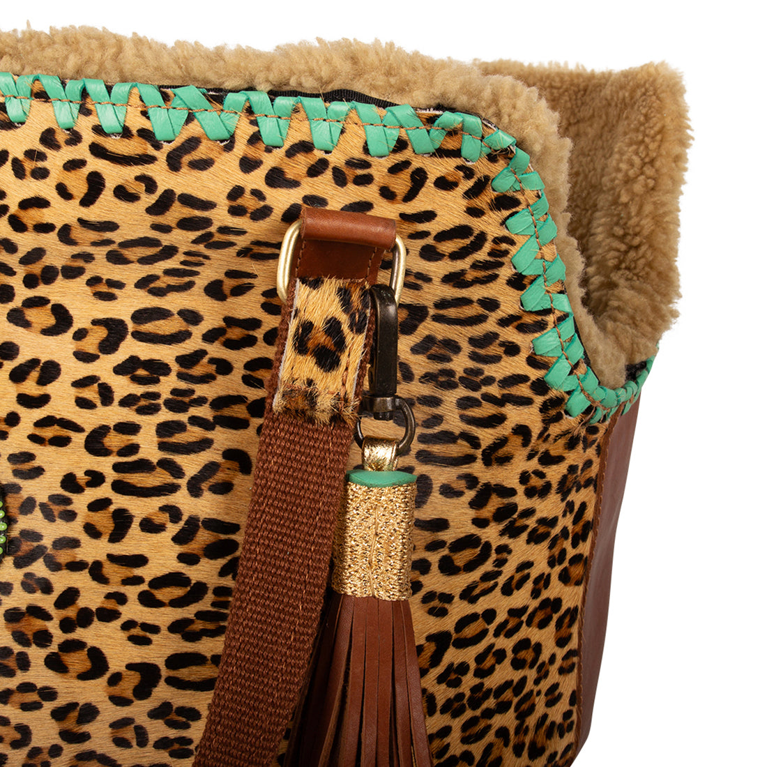 Dog with a Mission Hundetragetasche „Leopard Lily“ – Leder, stilvoll & komfortabel (bis zu 8 kg)