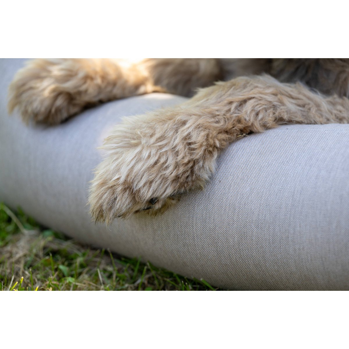 Laboni OUTDOOR Hundebett - SMOOTH LINO