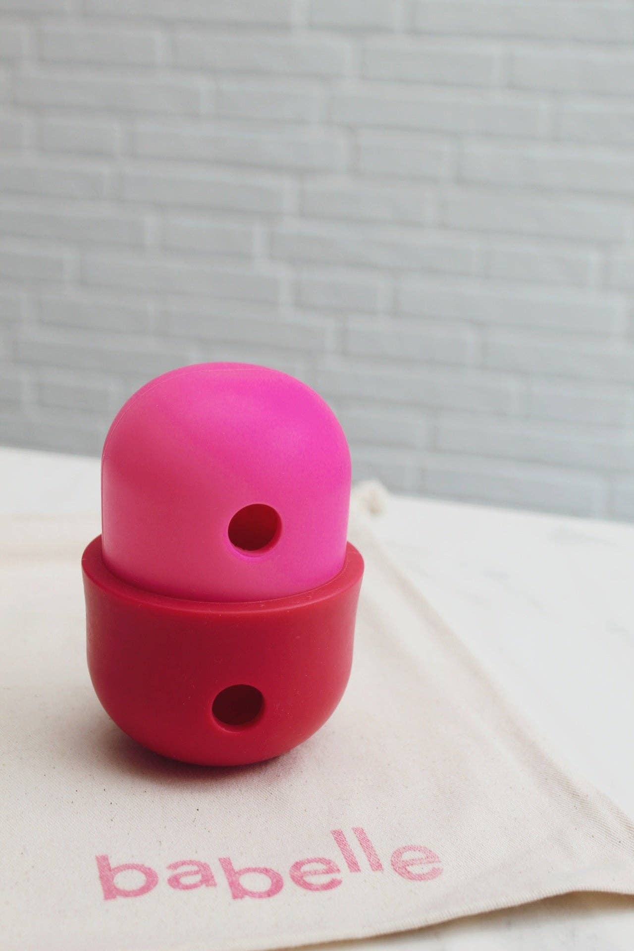 babelle_der Spaß-Futterautomat - Leckerli-Spender - Schleckspielzeug in pink_ecopetique